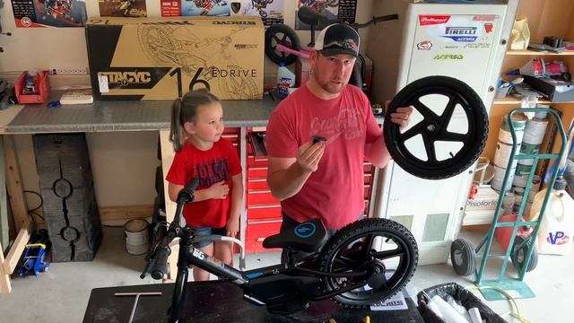 Unboxing and Assembly of STACYC 16eDrive Stability Bike