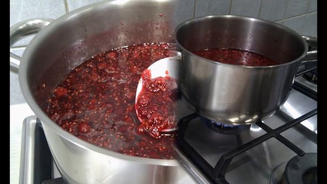 Готовим малиновое варенье. Ароматное и витаминное.