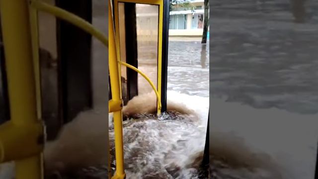Водный автобус в Минске