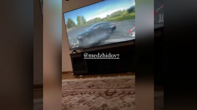 Хасбик хасанит на BMW M5