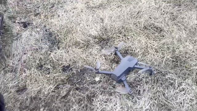Наш первый квадрокоптер MJX B18 PRO с 3 осевым подвесом и электронной стабилизацией. Первый запуск