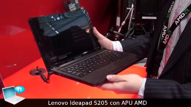 Lenovo IdeaPad S205 con AMD Brazos e APU Zacate E-350