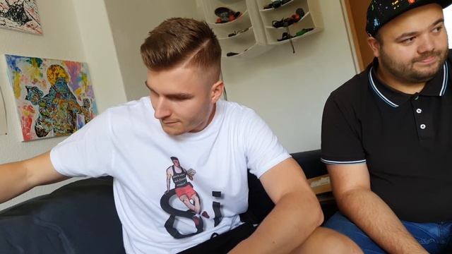 BITTE NICHT KNICKEN
