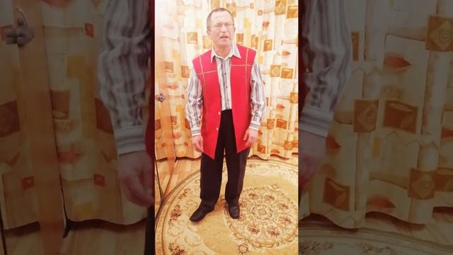 На белом покрывале
