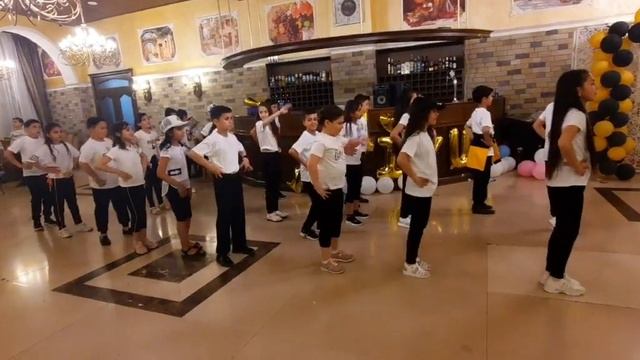 4c buraxilis  tedbiriden.The Macarena dance 2022