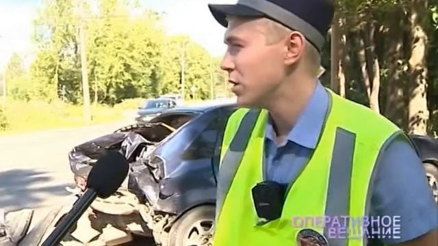 У фабрики Красный перевал столкнулись две иномарки