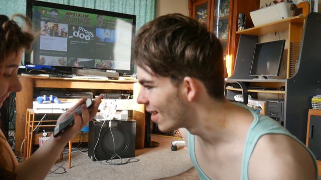 COUPLES YOGA NIP SLIP!? *FAIL*