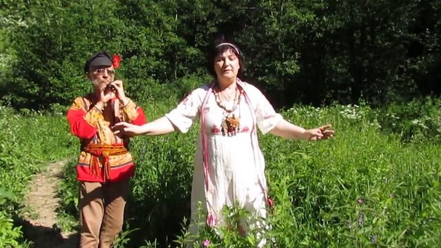 Старинная обрядовая песня "Ой, рано на Ивана" вокал Елена Суглобова.  (окарина) Алексей Пронин