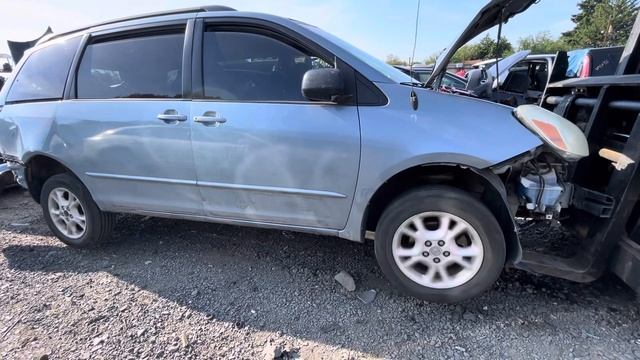 2004 Toyota sienna 3.3l awd auto 180psi SNG081