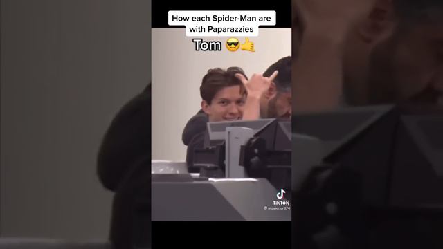 How each Spider-Man reacts to paparazzi 😂