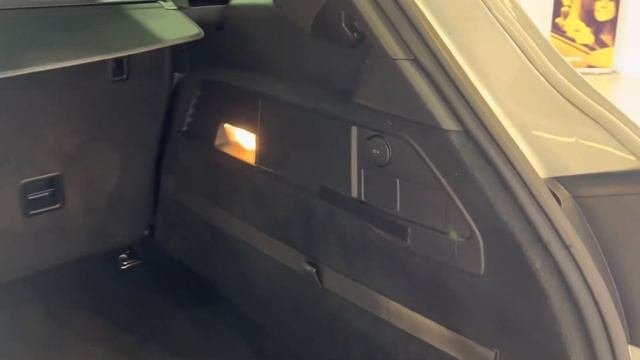 Spa Motors Brecon VW Touareg R Line - CE16EKB