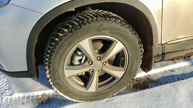 ОНЛАЙН ТРЕЙД.РУ  Шина Goodyear UltraGrip Ice Arctic SUV 22565 R17 102T зимняя шип Артикул 27983