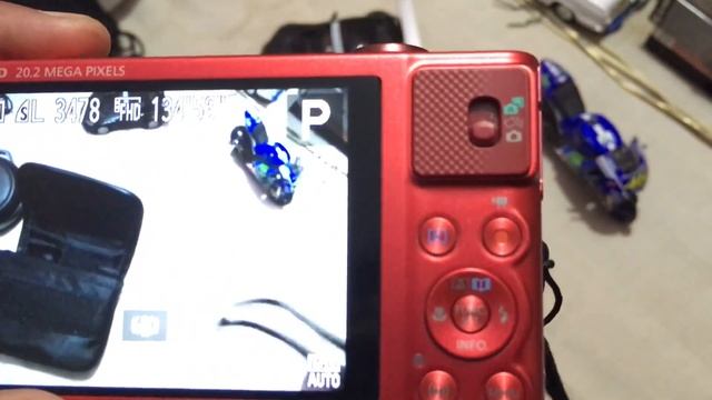 Canon SX 620 HS Hands by Geeky iyer