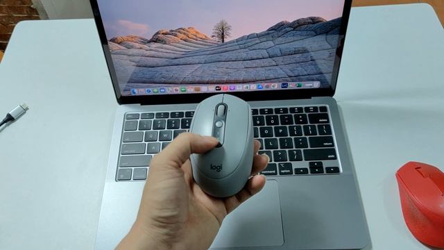 Chuột không dây Logitech M590 Wireless Bluetooth dùng cho Macbook quá ngon