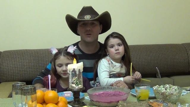 с наступающим новым годом друзья