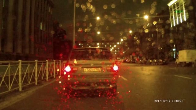 Осторожно мусора!! Пешеходный переход