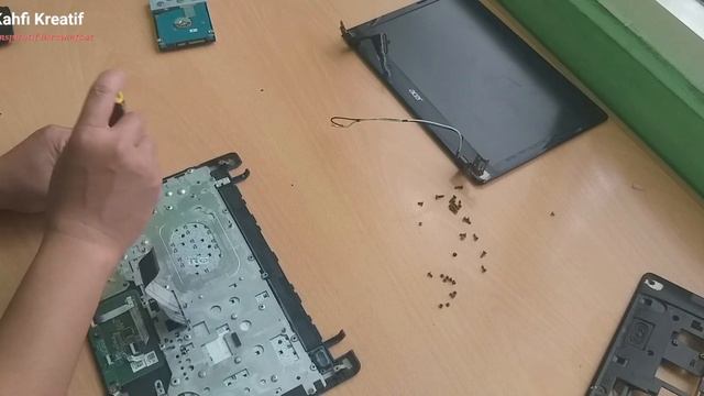 Rakit Sendiri Netbook Acer Aspire One 725