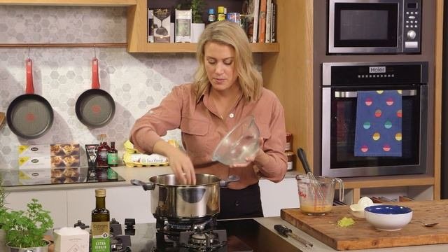 Greek Egg And Lemon Soup  | Everyday Gourmet S9 EP28
