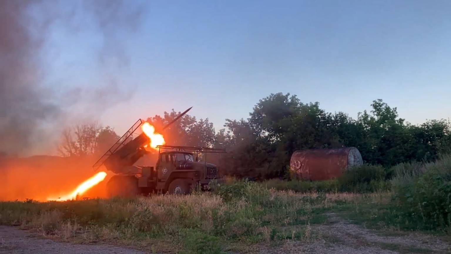 Боевая работа расчётов РСЗО «Град» группировки войск «Запад» — видео