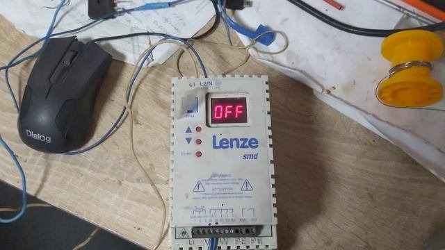 Рентабельность ремонта частотного преобразователя -вот Lenze ESMD 0,75 кВт/220 В в КИПлаб.РФ