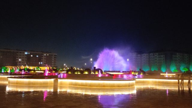 Фонтан в Дербенте - самый большой мультимедийный фонтан в России