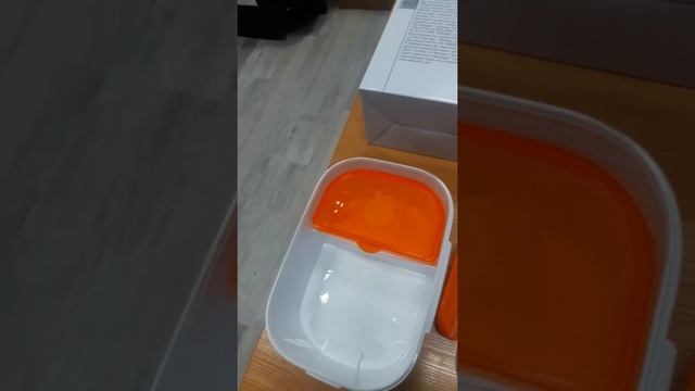 ЛАНЧ- БОКС автомобильный с подогревом.