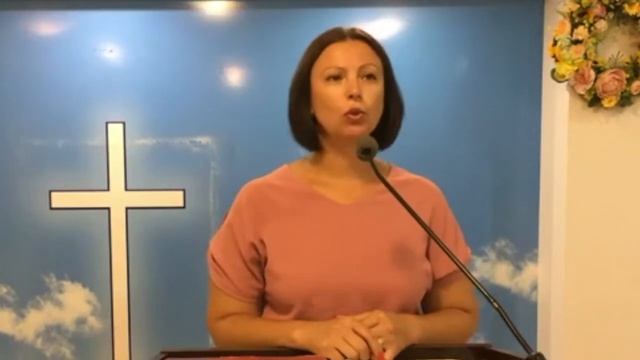 Стих Тарелка супа – читает Наталья Строганова