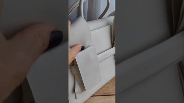 Женская белая сумка натуральная кожа