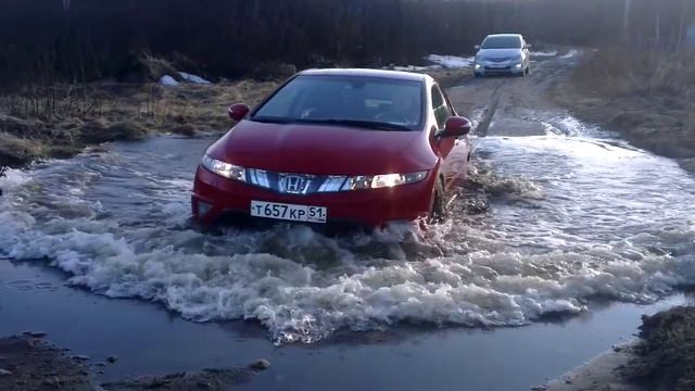 Honda Civic 5d штурм лужи