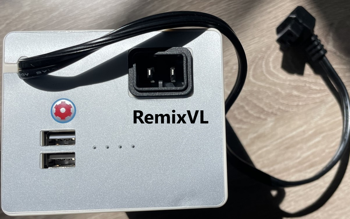 Магазин RemixVL: Видео обзор Внешняя аккумуляторная батарея B15 автохолодильник Alpicoool