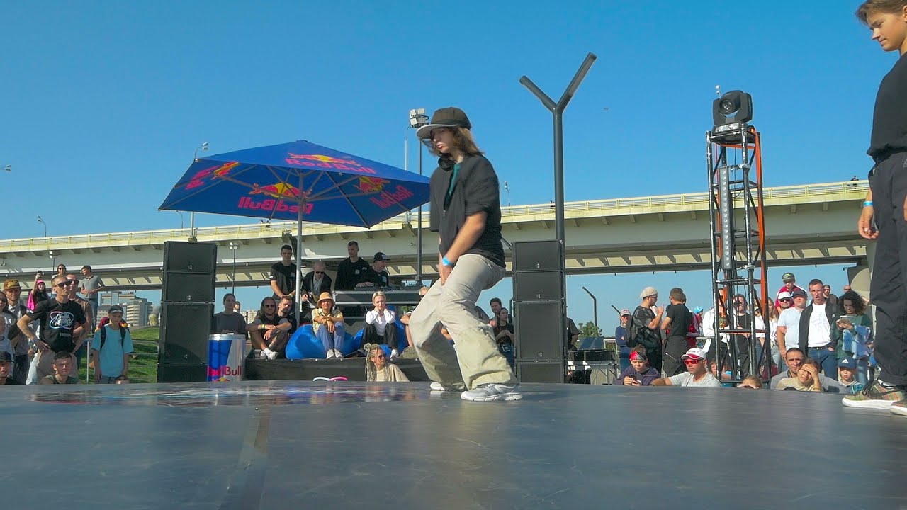 BGIRL BATTLE 1x1 ↔ Lee vs Daronya ↔ 1'8 ↔ COMBONATION x3 #combonationX3 #bmvideo