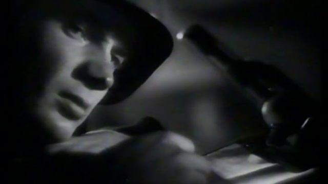 Mark Bernes. Dark is the Night (1943)
