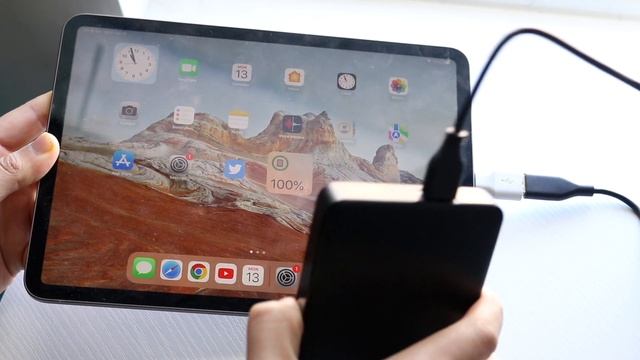 How To Connect External Hard Drive/SSD To iPad!