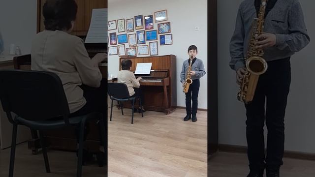 Блюдник Никита , 12 лет;
П. Чайковский "Сладкая Греза"