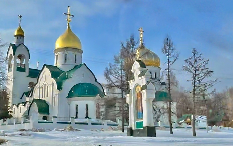 Храм целителя Пантелеимона и церковь Иоанна Кронштадтского на пр.Гагарина. Н.Новгород.