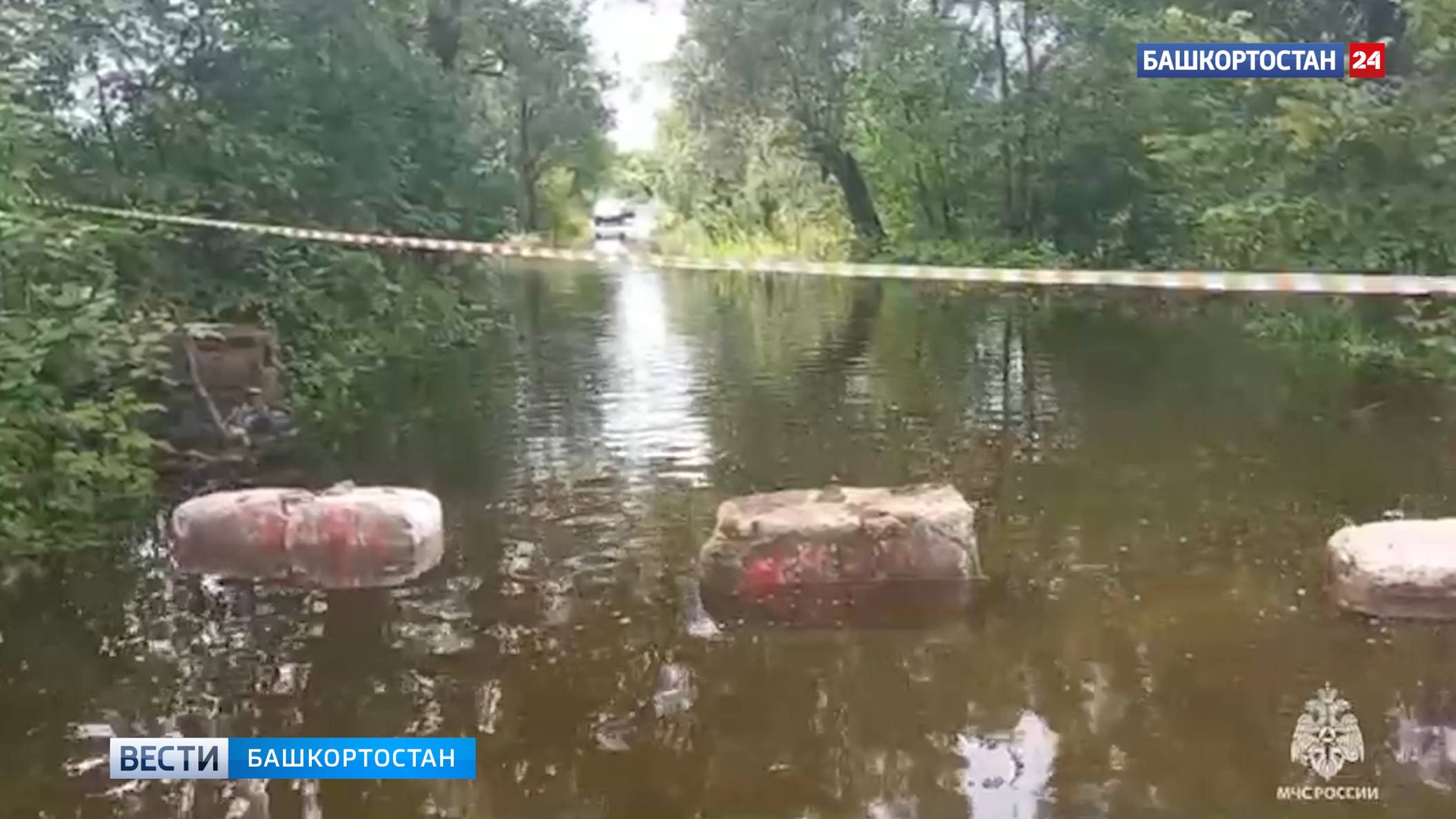 В Демском районе Уфы зафиксирован перелив дороги, ведущей к двум СНТ