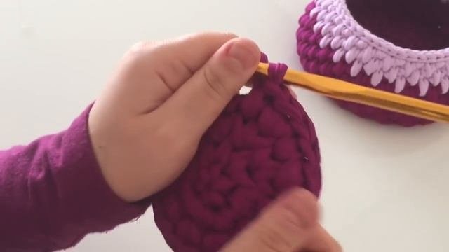 Penye ipten kolay  yuvarlak  bombeli sepet yapımı-1