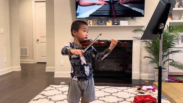 Minuet by J. S. Bach Everett Wong 4 yrs