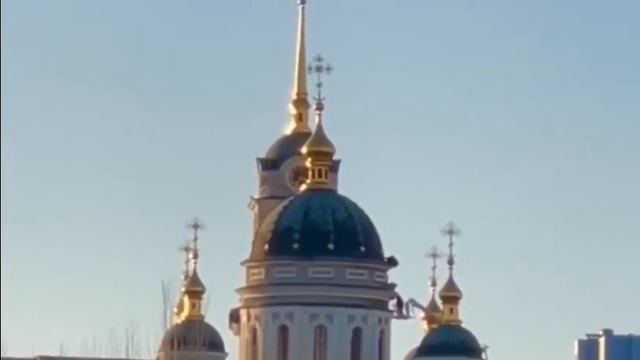 В Донецке  ремонтировали купол Спасо-Преображенского кафедрального собора повреждения 15 декабря
