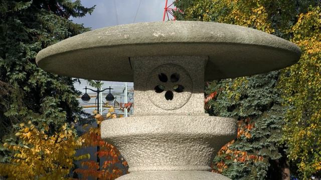 toro-voice-over-eng-3  Японский каменный фонарь в Приморском парке Победы