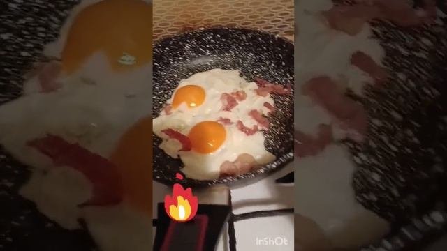готовим яичницу с беконом?? #хочуврекомендации