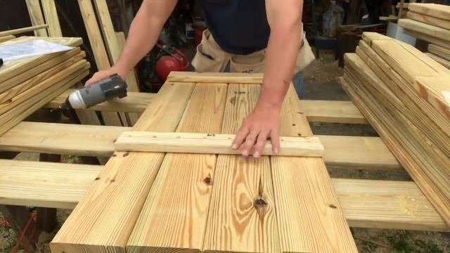 DIY: Adirondack cooler bench
