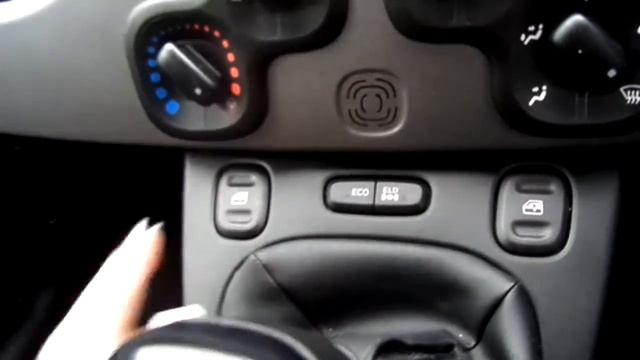 YP13RSX  FIAT Panda 0.9 Twinair 85 4x4 5dr