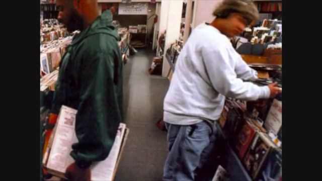 DJ Shadow : "Midnight in a perfect world" (1996) (no intro)