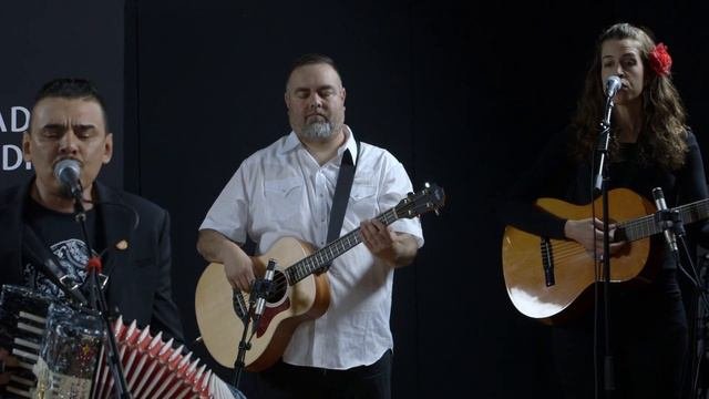 Carlos Medina performs No Le Digan at CPRs OpenAir
