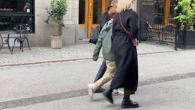 Street Style | What People are Wearing in Stockholm in Autumn | Fall Looks | City Style