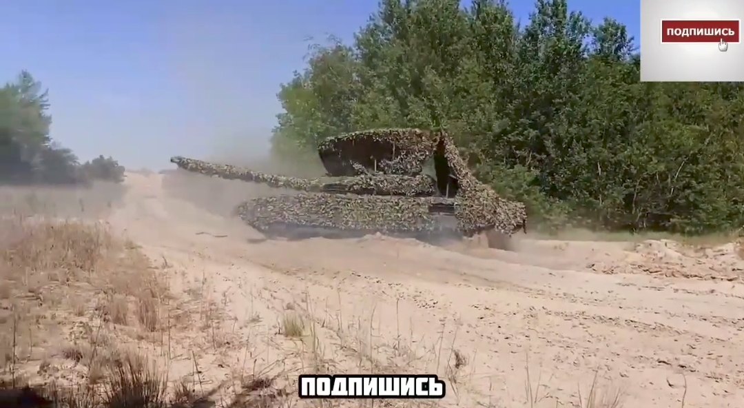 «Купол» и «мангал»: как танкисты группировки «Днепр» защищают свой Т-72Б3М от FPV-дронов.