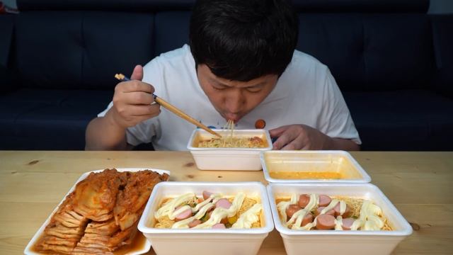 컵라면에 마요네즈가? 러시아에서 유행한다는 도시락에 마요네즈 소세지~ (Instant noodles with mayonnaise)요리&먹방! - Mukbang eating sho