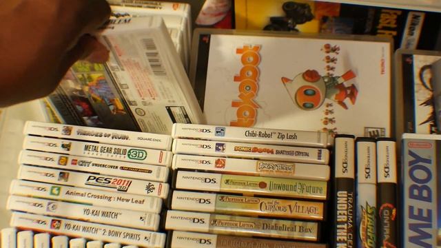 My Game Room Tour 2019! Over 1,000 GAMES! | Mizzah Tee