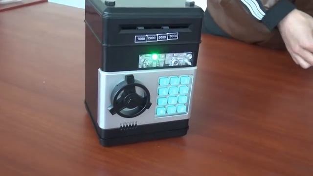 Детская копилка-сейф с кодовым замком из Китая с Алиэкспресс